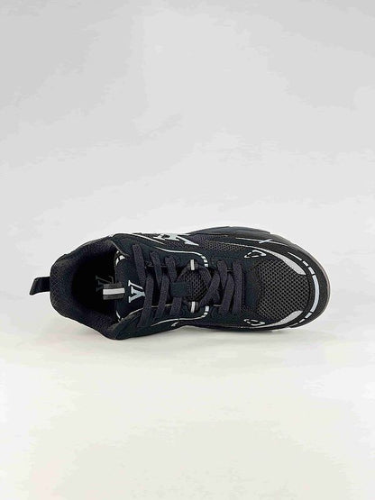 Louis Vuitton Tatic Runner Sneakers