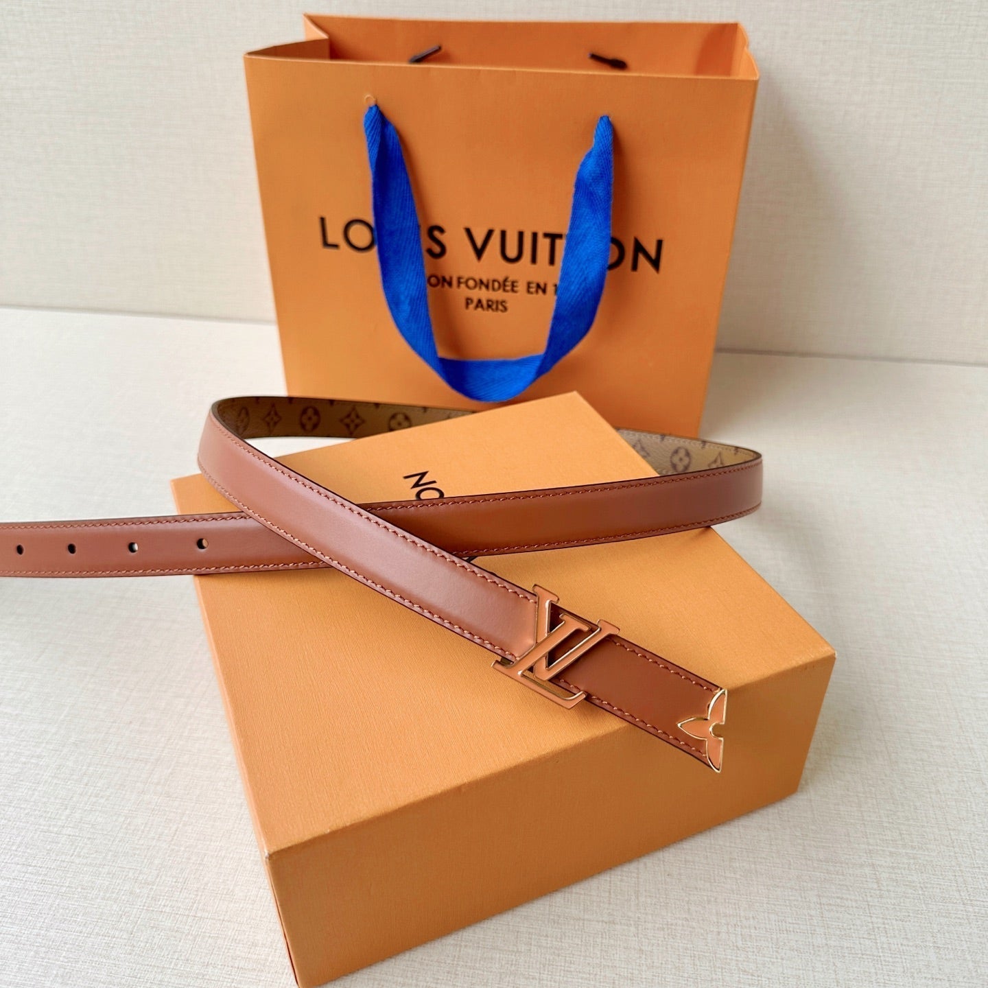 The LV Monogram Belt – Louis Vuitton’s Icon of Parisian Luxury